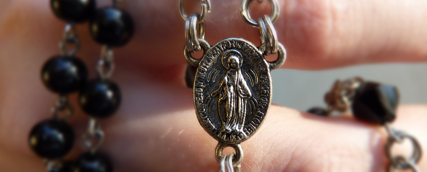 View Our Step by Step Guide on How to Pray the Rosary